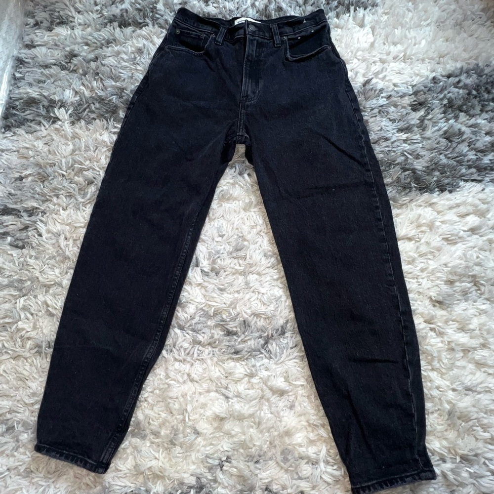 Abercrombie & Fitch The 80s Mom High Rise Jeans